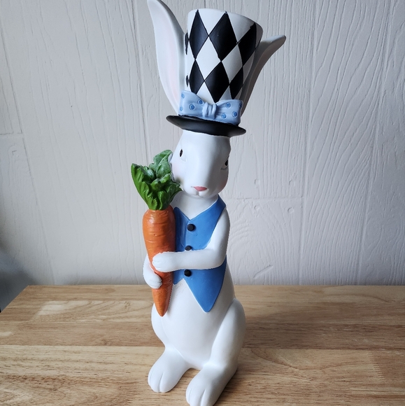 SOLD Raz Imports "Dapper Rabbit" Figurine - Picture 6 of 6